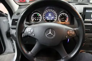 Vehicle image thumbnail, number 6