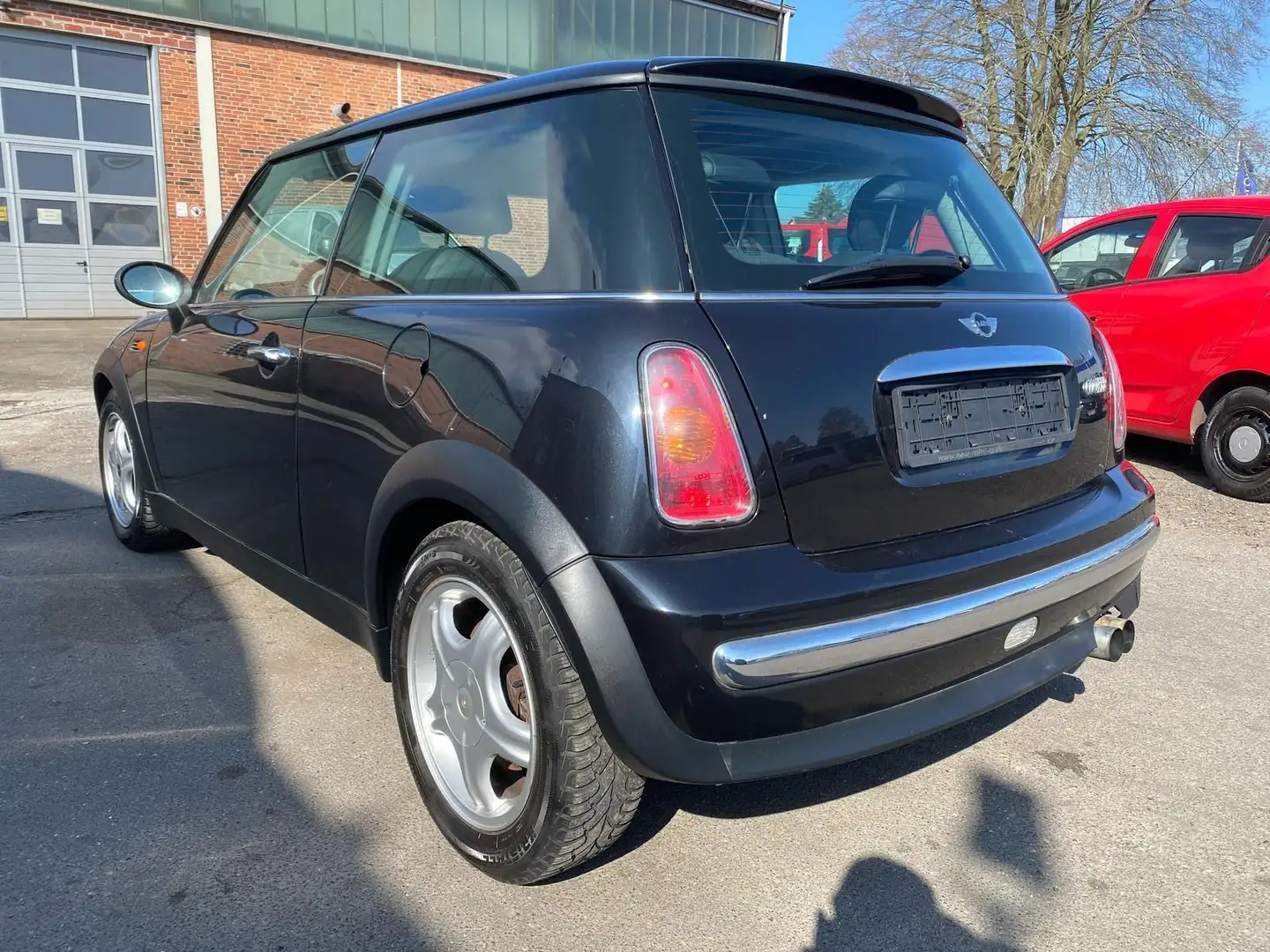 Vehicle image, number 5