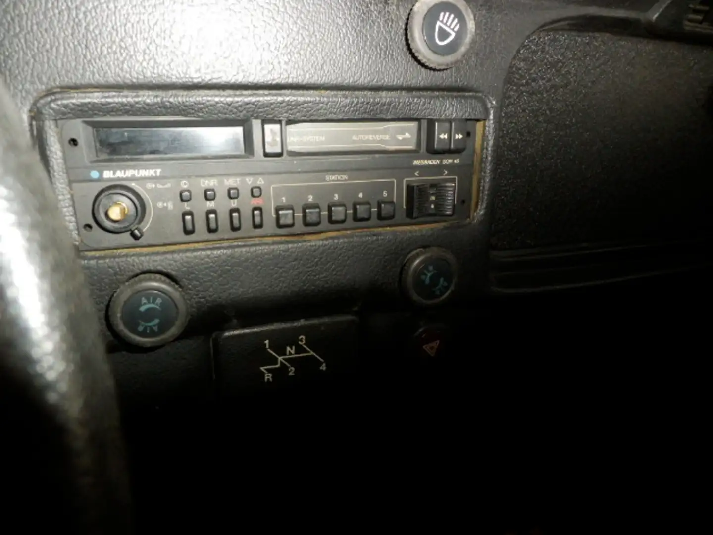 Vehicle image, number 11