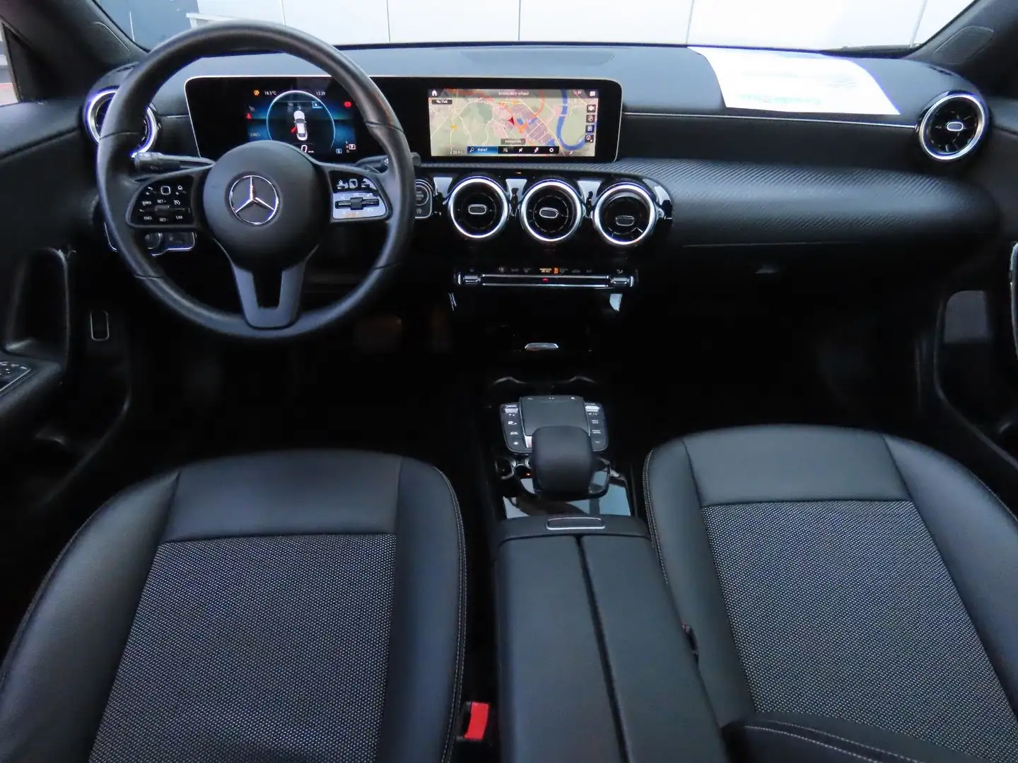 Vehicle image, number 6