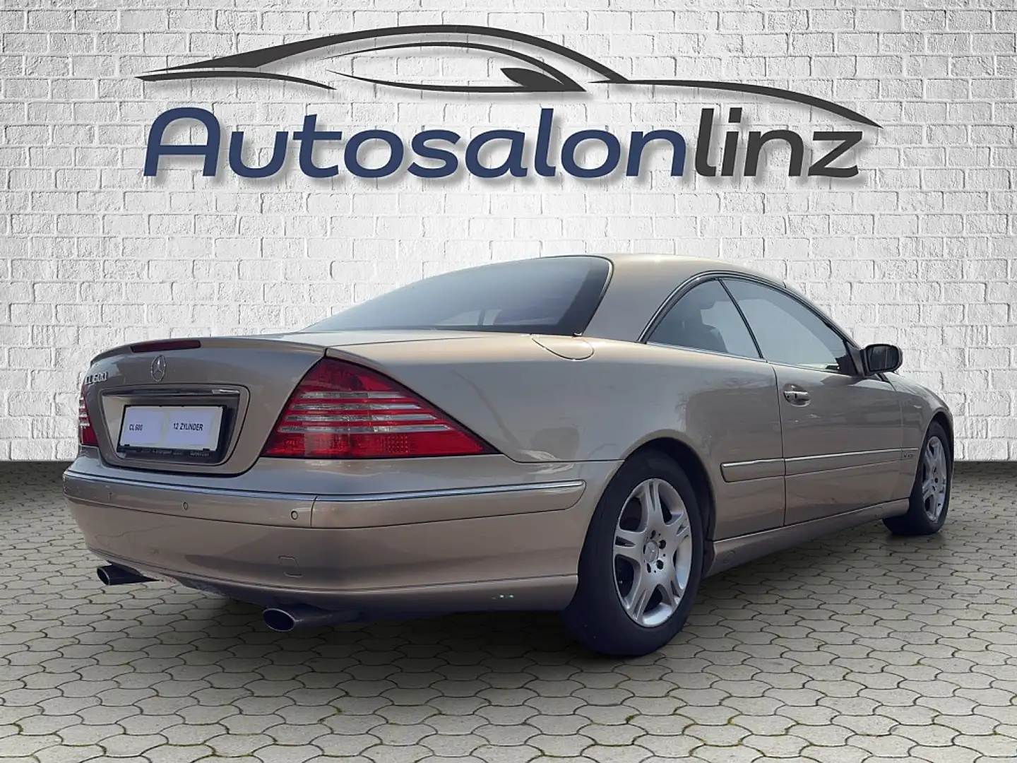 Vehicle image, number 4