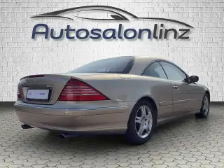 Vehicle image thumbnail, number 4