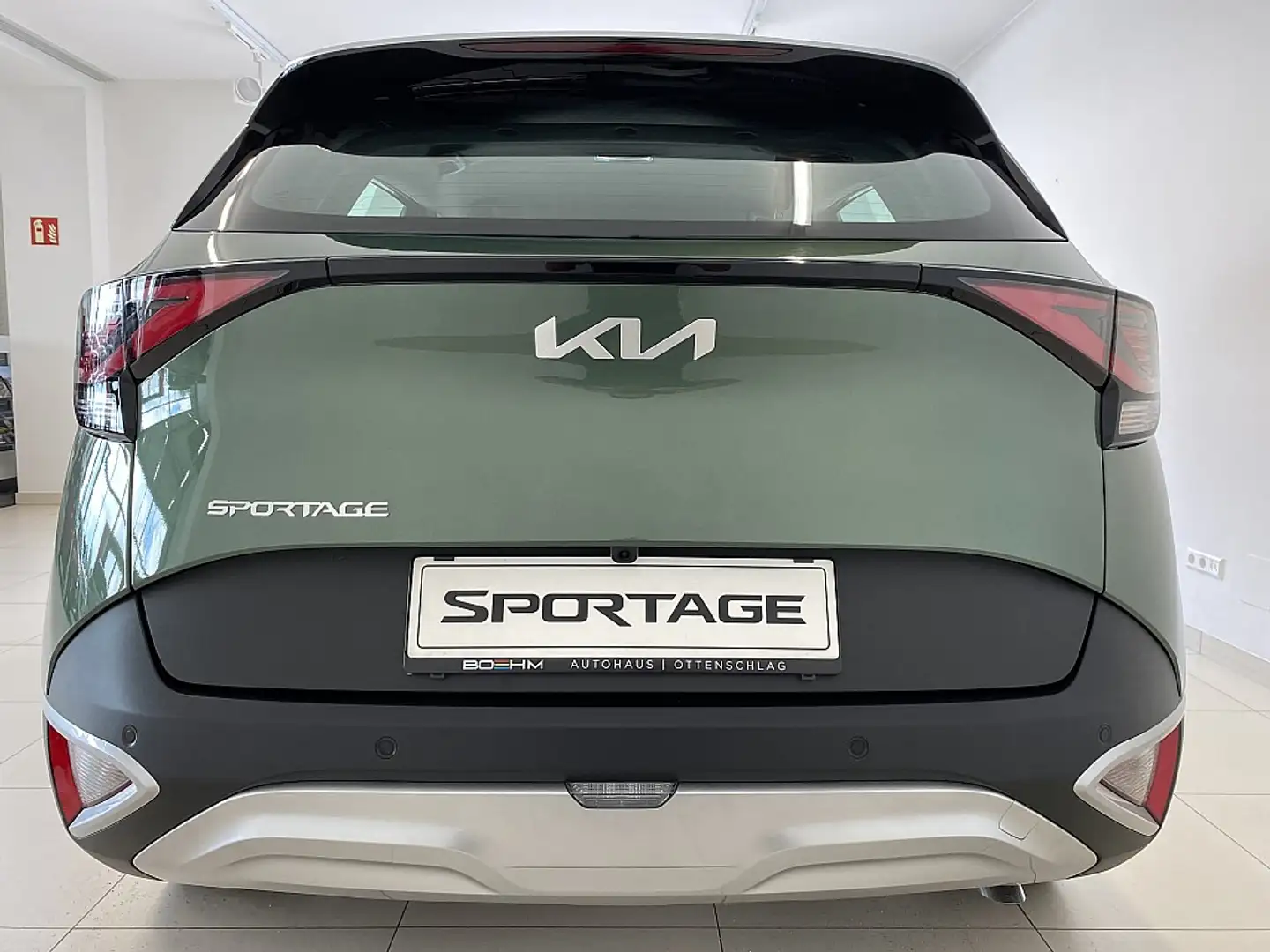 Vehicle image, number 10