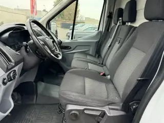 Vehicle image thumbnail, number 9