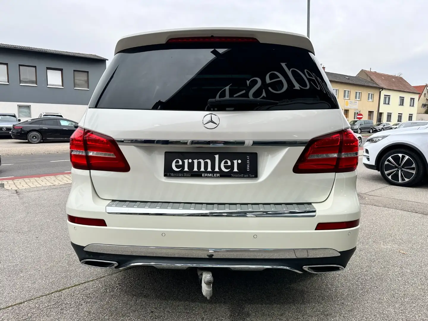 Vehicle image, number 5