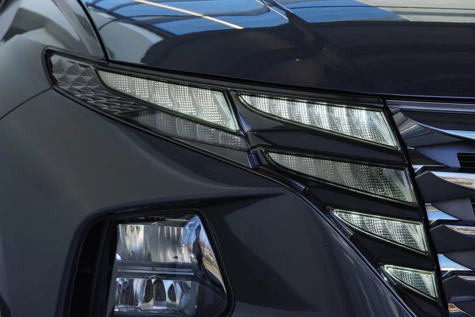 Vehicle image, number 5
