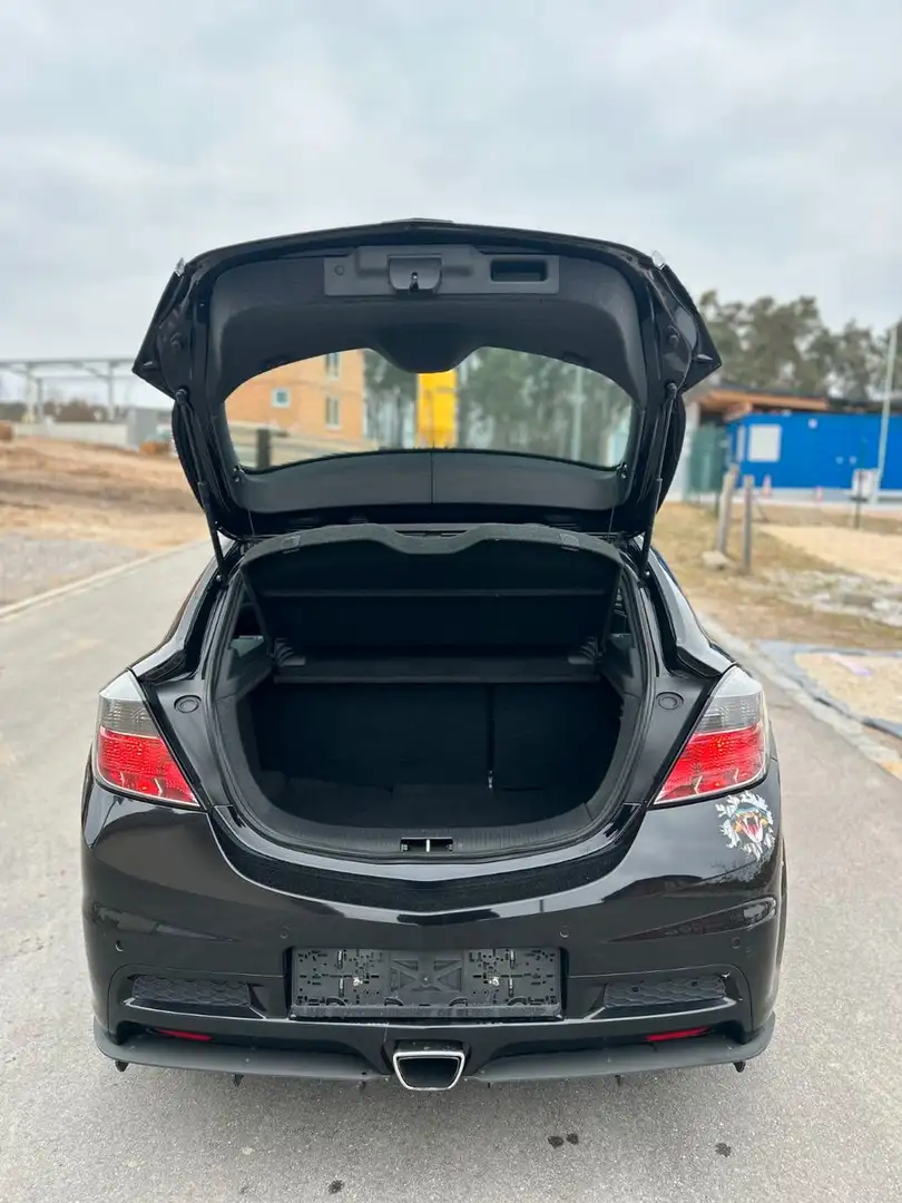 Vehicle image, number 9
