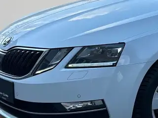 Vehicle image thumbnail, number 9