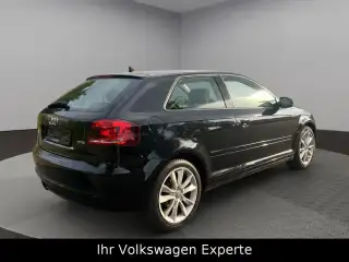 Vehicle image thumbnail, number 6