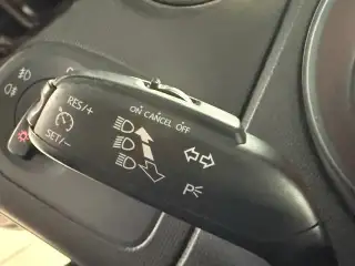 Vehicle image thumbnail, number 9