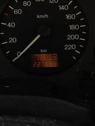 Vehicle image thumbnail, number 4