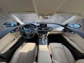 Vehicle image thumbnail, number 9