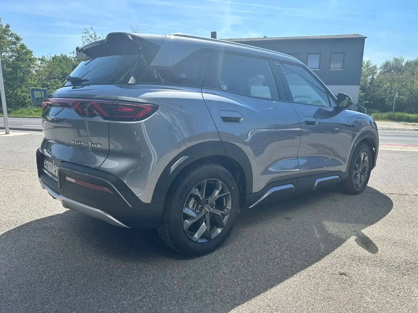 Vehicle image, number 5