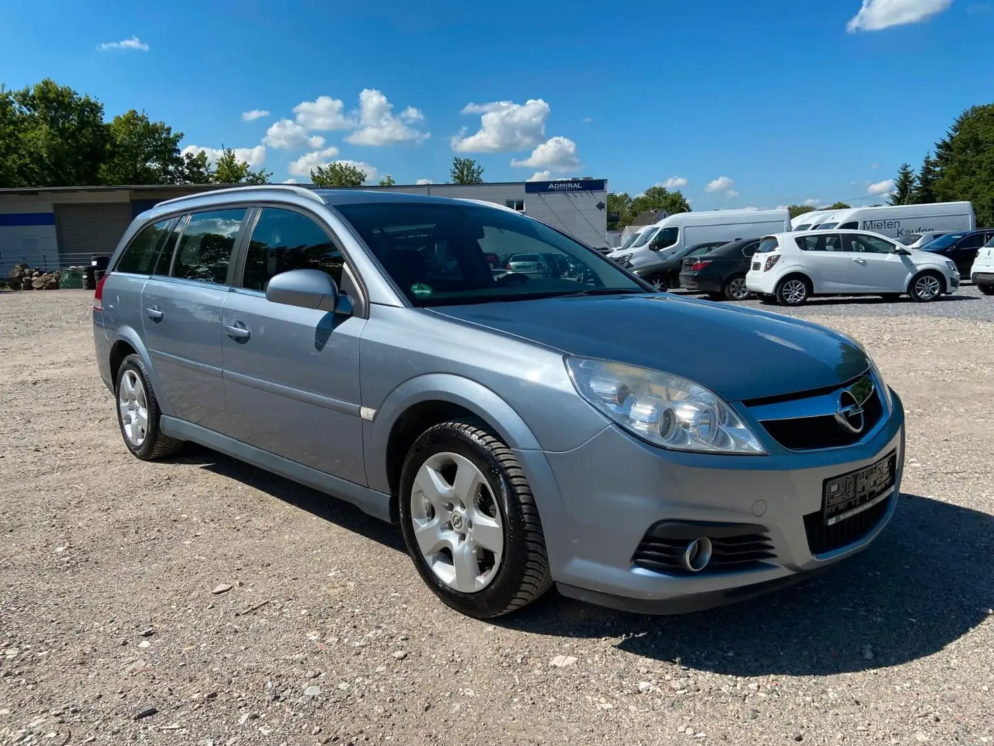 Vehicle image, number 9