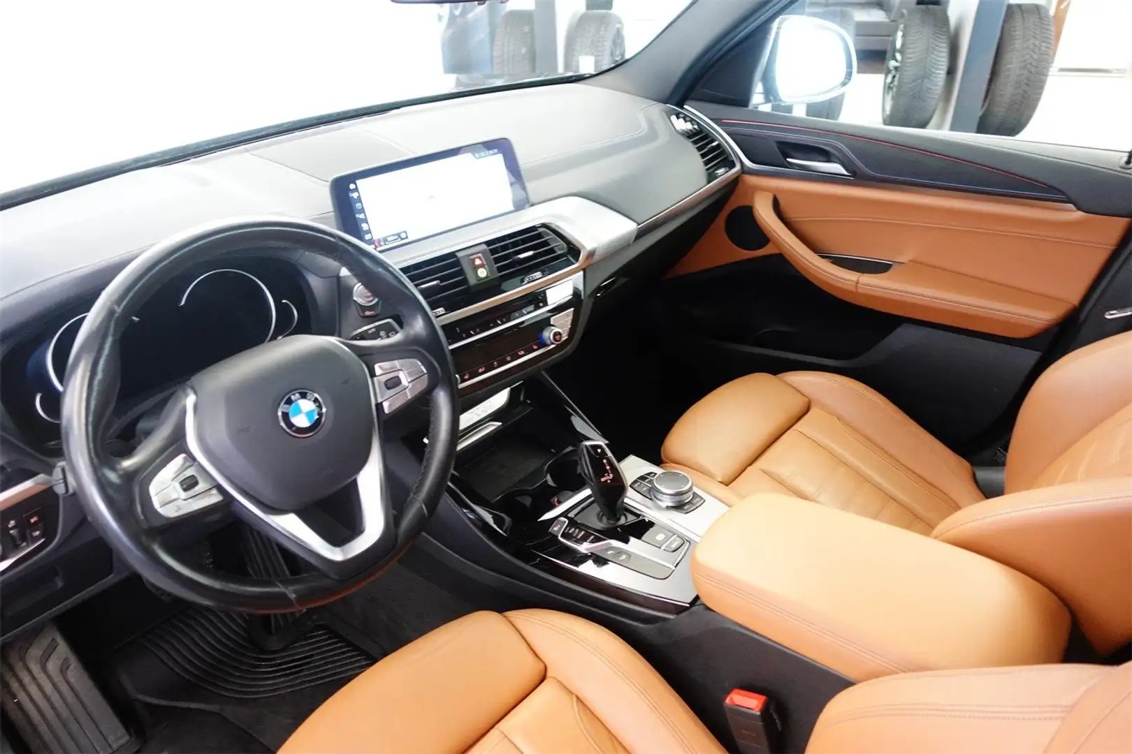 Vehicle image, number 8
