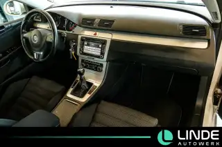 Vehicle image thumbnail, number 10