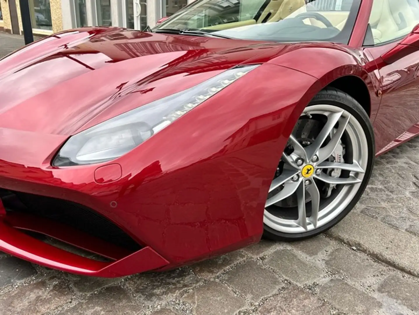 Vehicle image, number 2