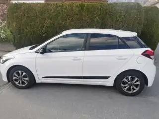 Vehicle image thumbnail, number 4