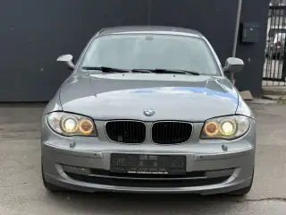 Vehicle image thumbnail, number 8