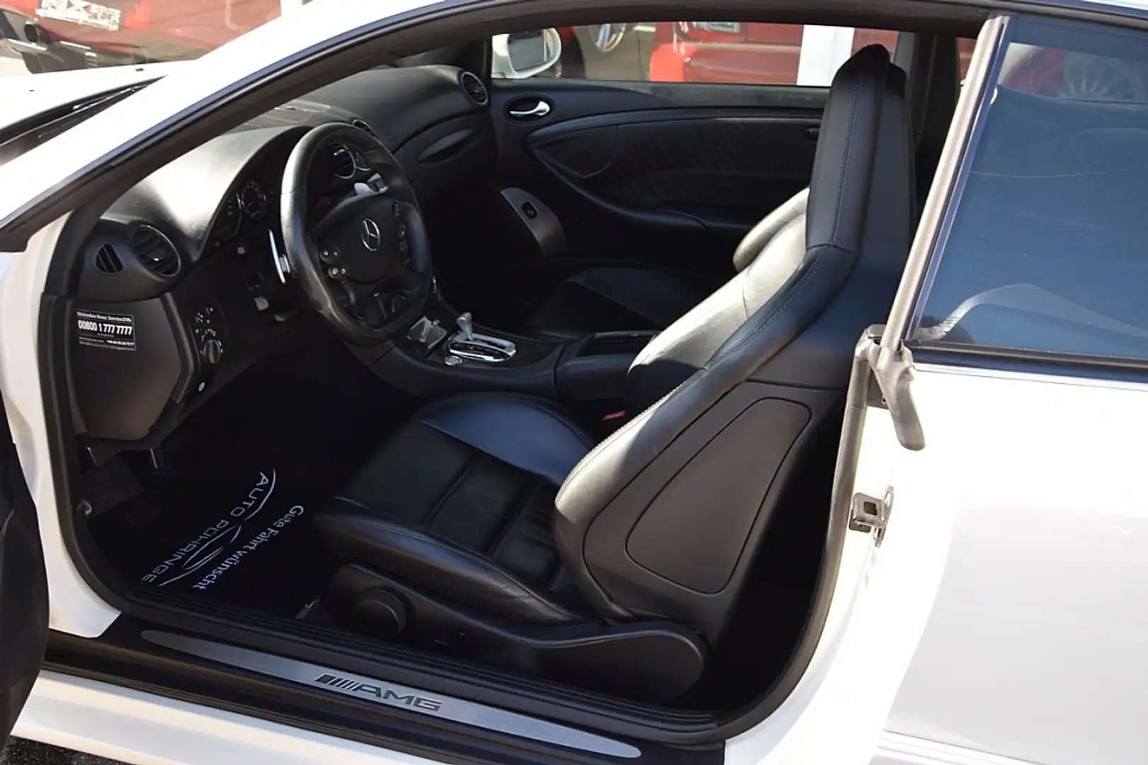 Vehicle image, number 4