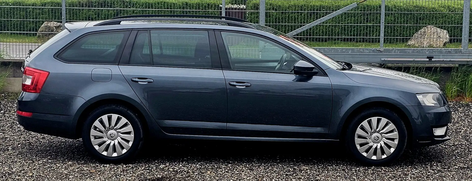 Vehicle image, number 5