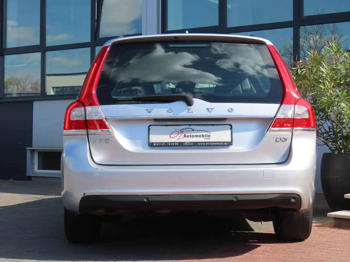 Vehicle image, number 19