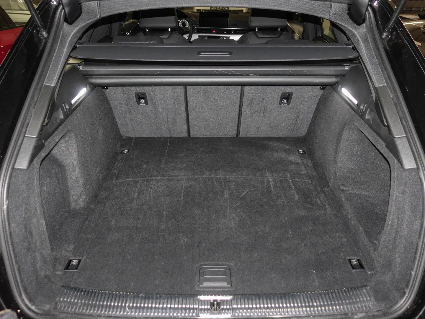 Vehicle image, number 18