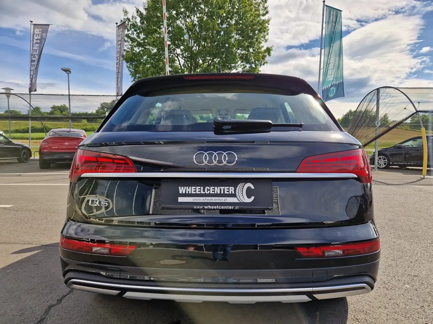 Vehicle image, number 11