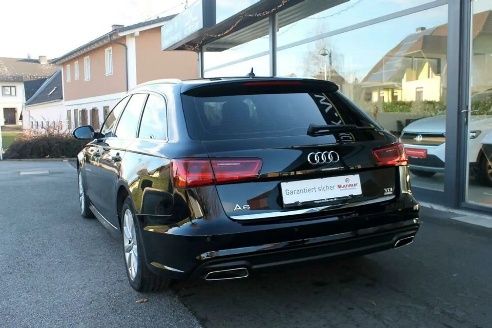 Vehicle image, number 5