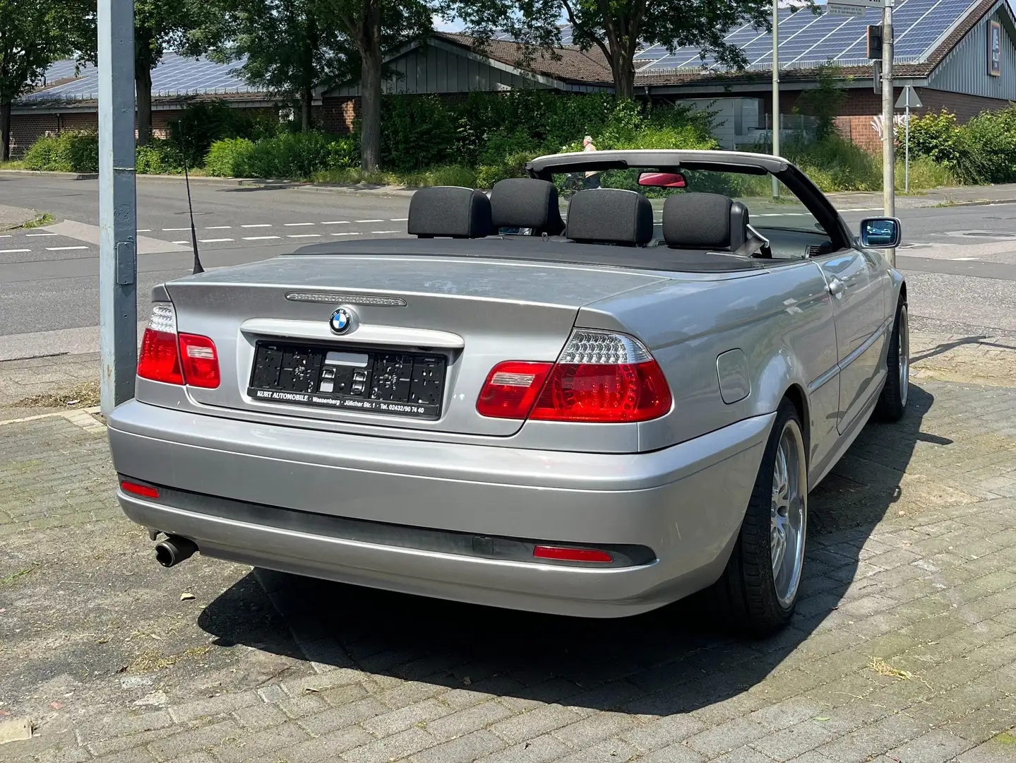 Vehicle image, number 2