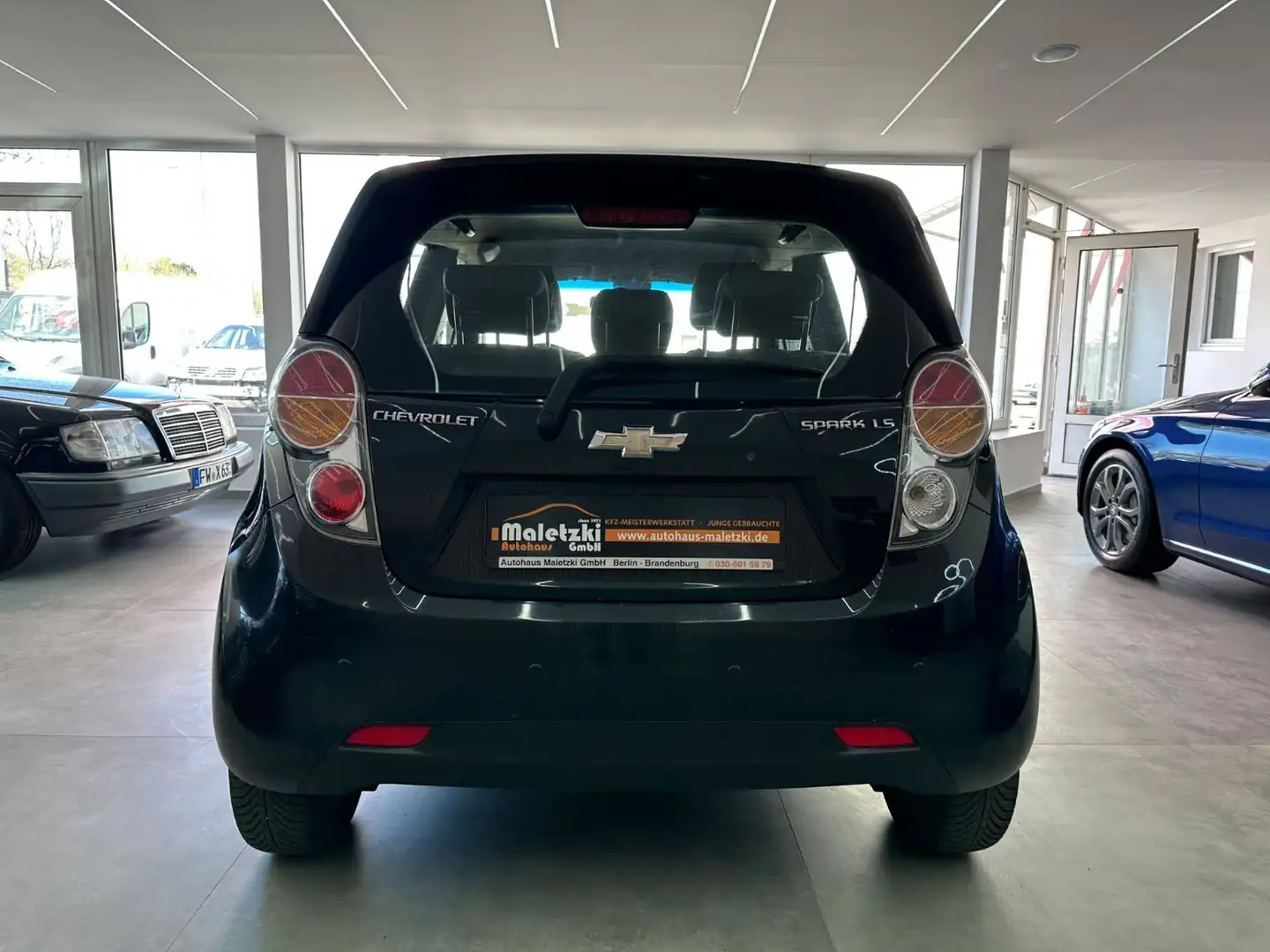 Vehicle image, number 5