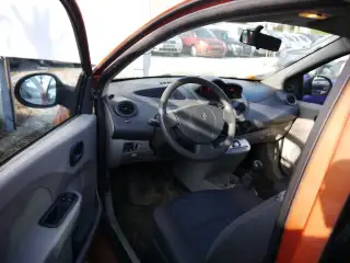 Vehicle image thumbnail, number 5