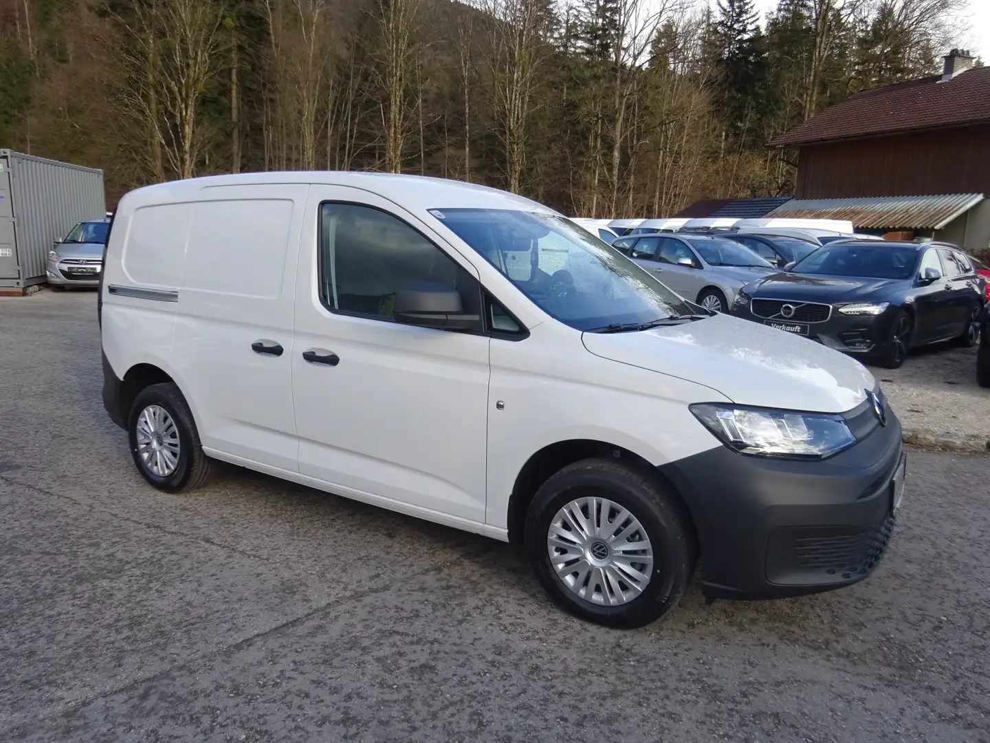 Vehicle image, number 3