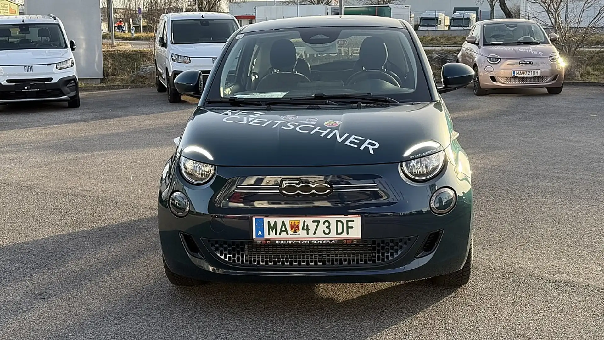 Vehicle image, number 9