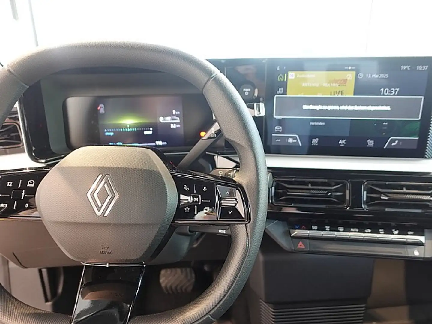 Vehicle image, number 9