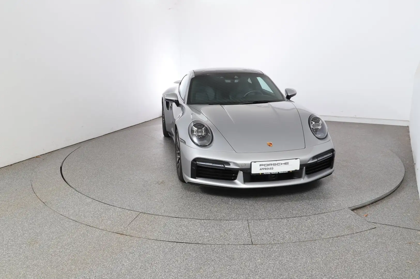 Vehicle image, number 2