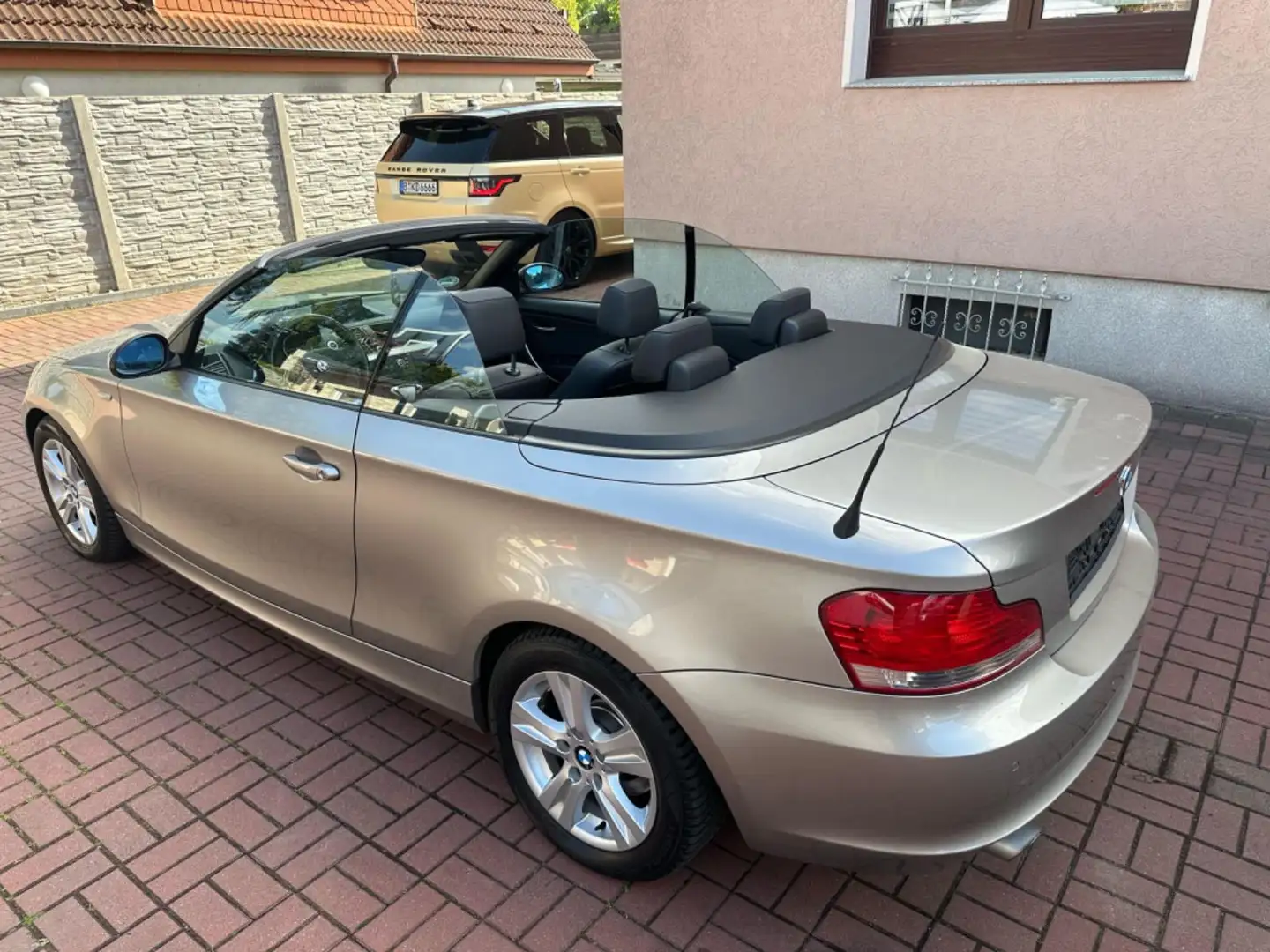Vehicle image, number 7