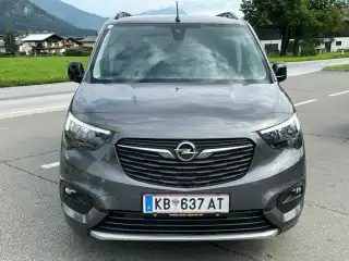 Vehicle image thumbnail, number 6