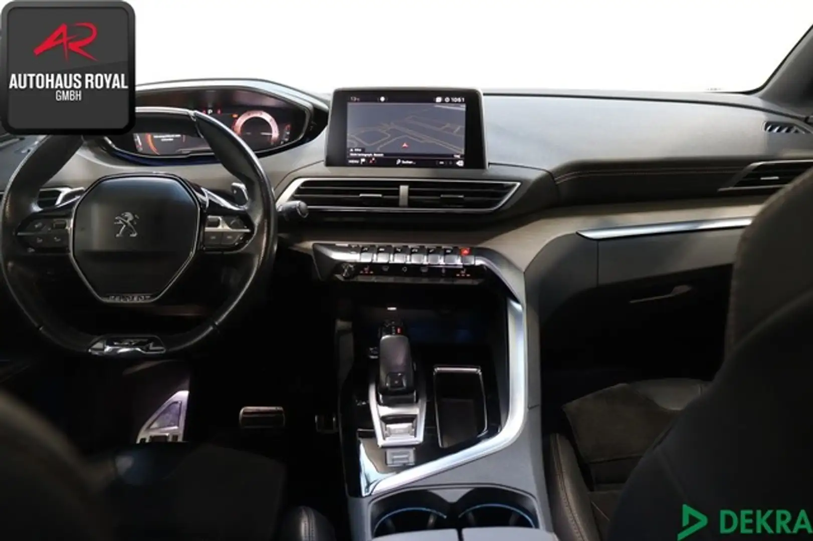 Vehicle image, number 4