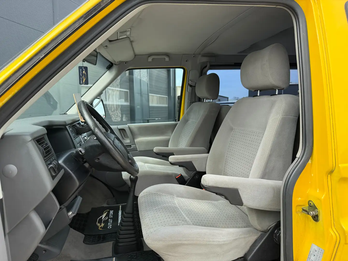 Vehicle image, number 9