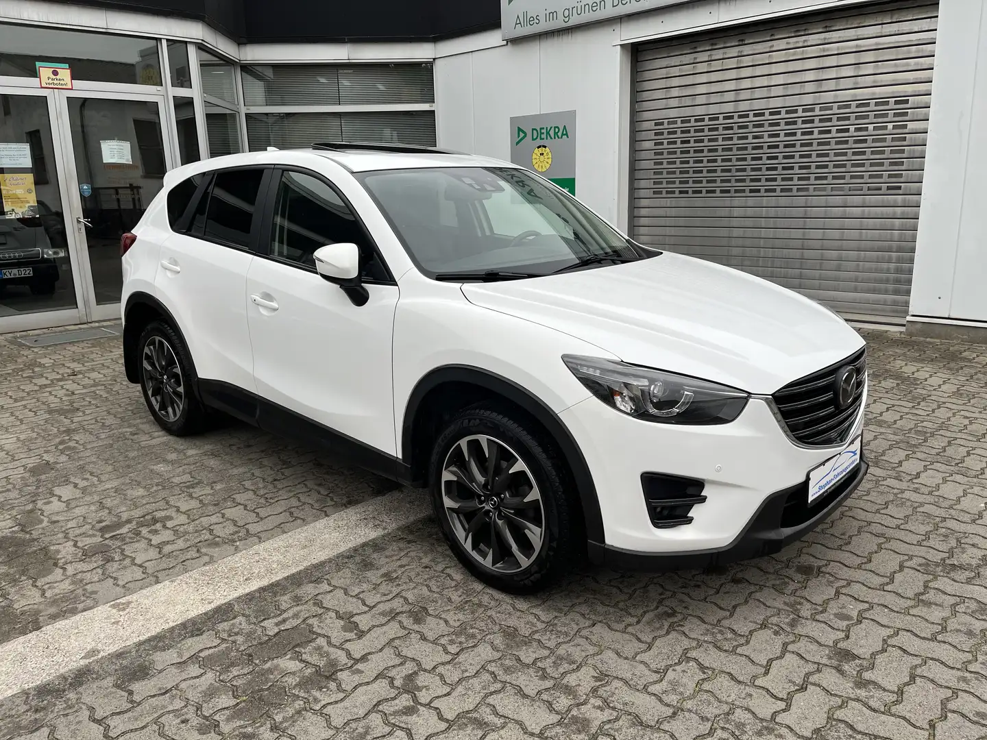 Vehicle image, number 4
