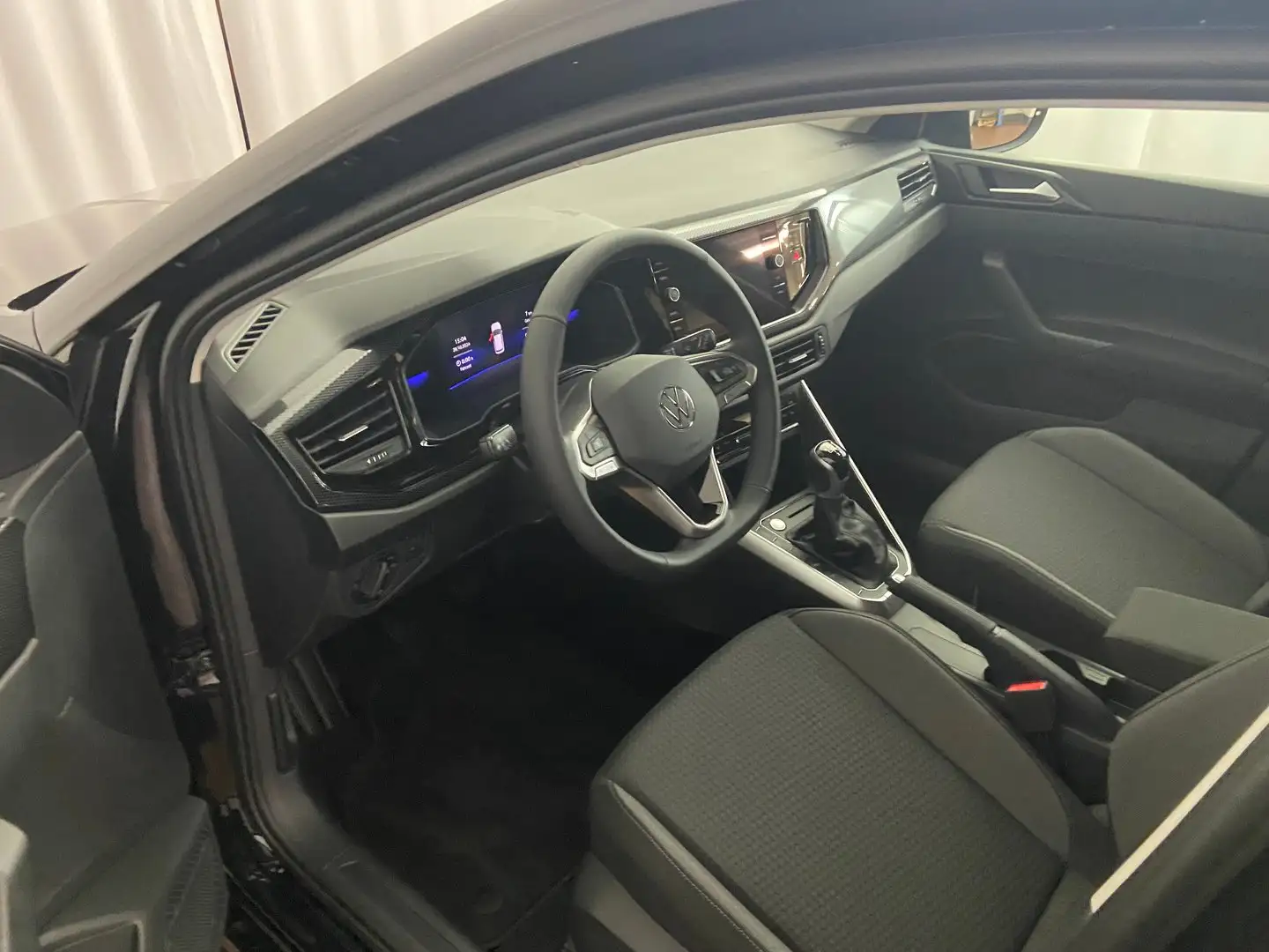 Vehicle image, number 5