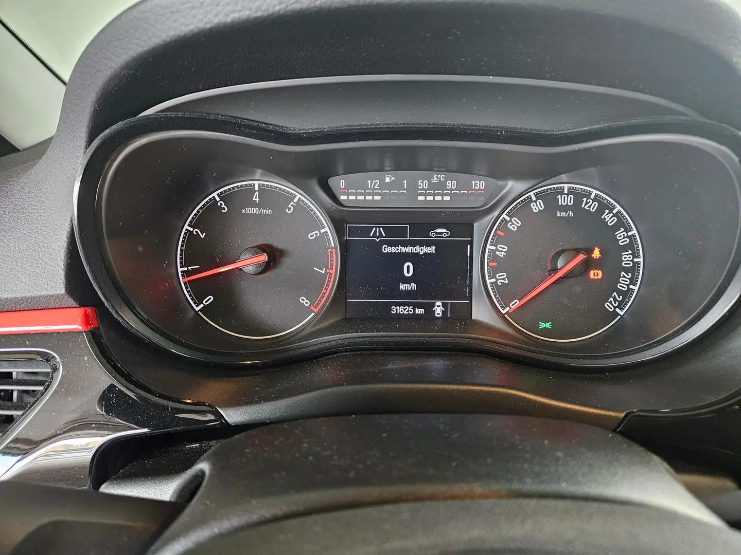 Vehicle image, number 9