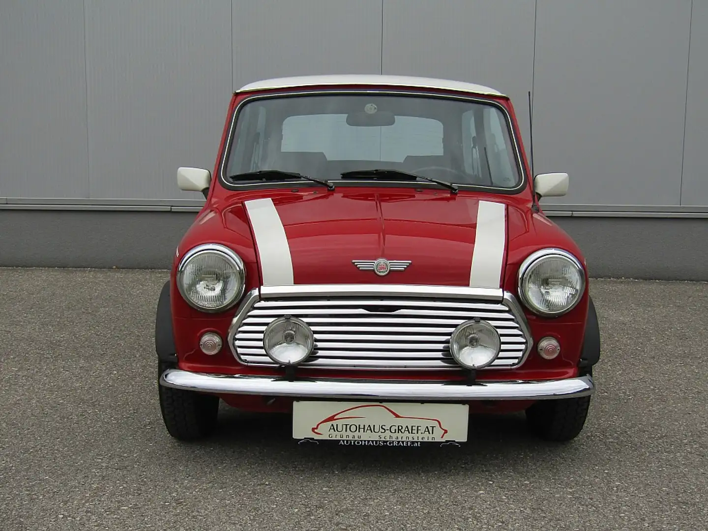 Vehicle image, number 8