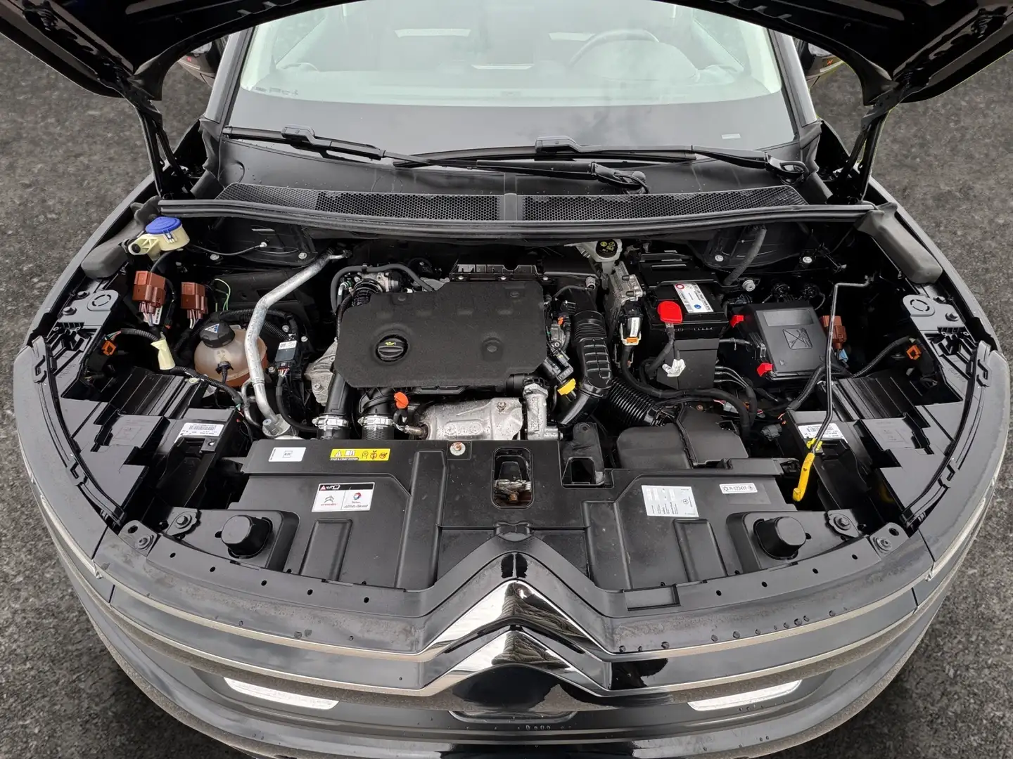 Vehicle image, number 14