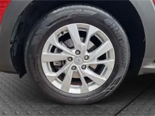 Vehicle image thumbnail, number 6