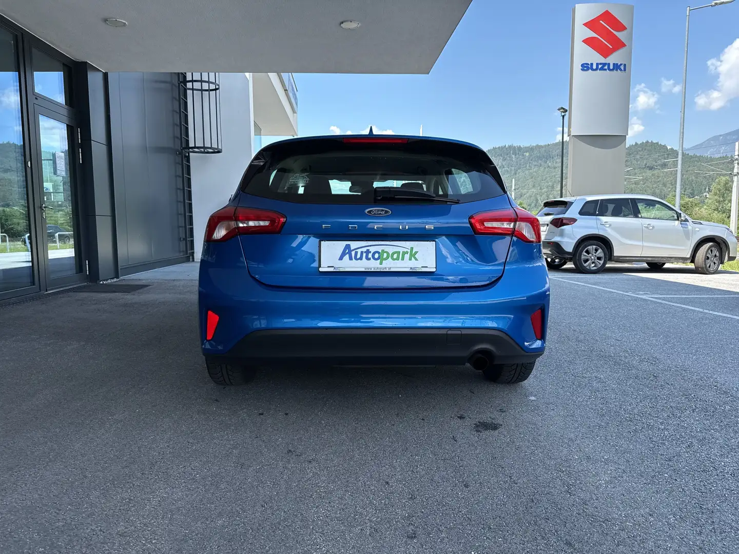 Vehicle image, number 7