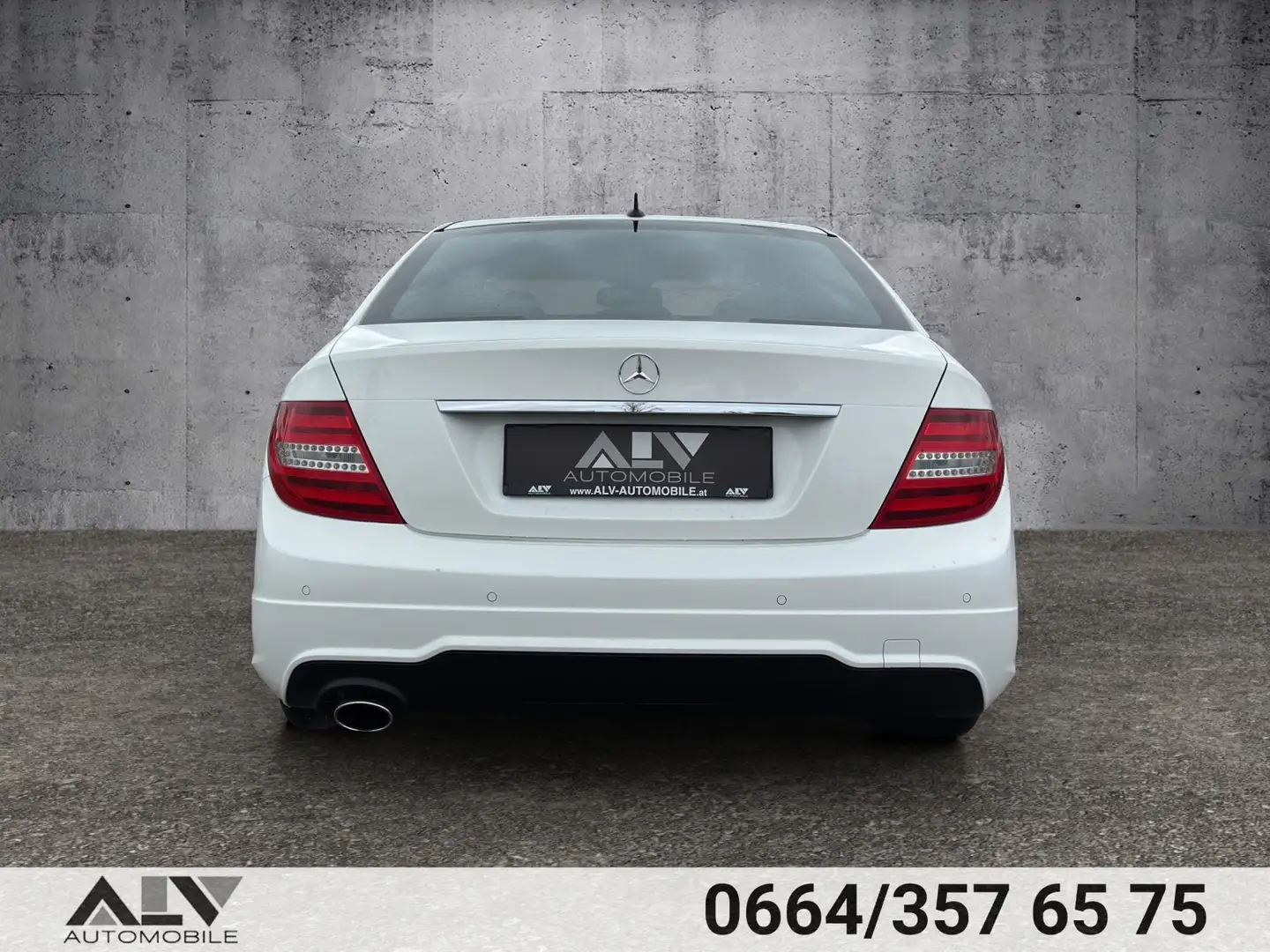 Vehicle image, number 6
