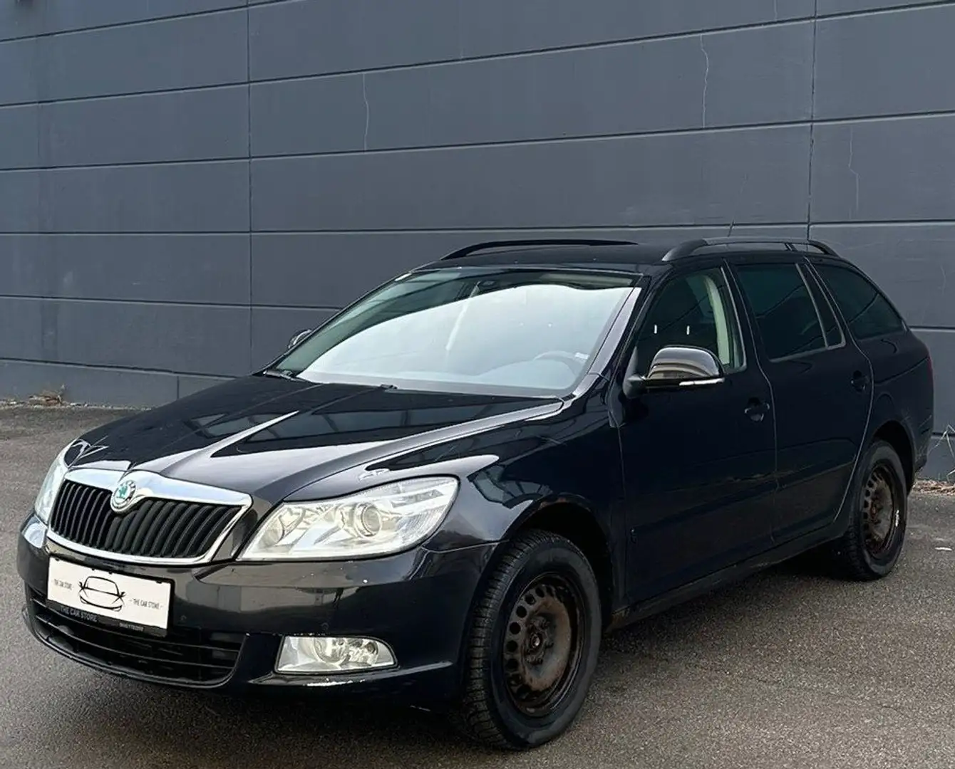 Vehicle image, number 3