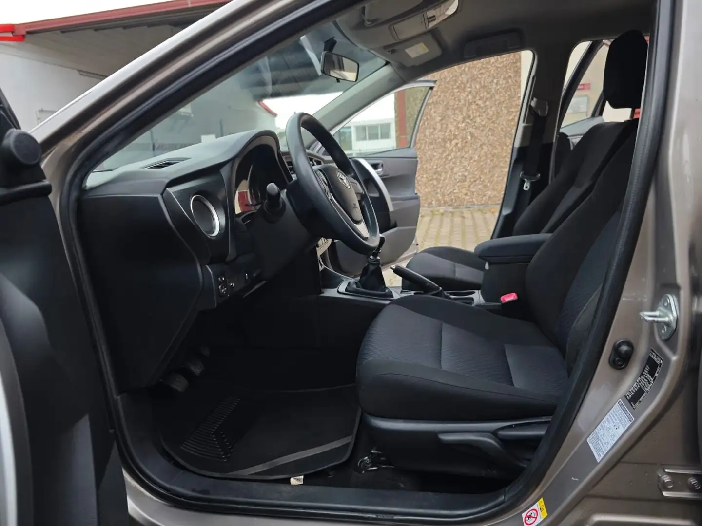 Vehicle image, number 9